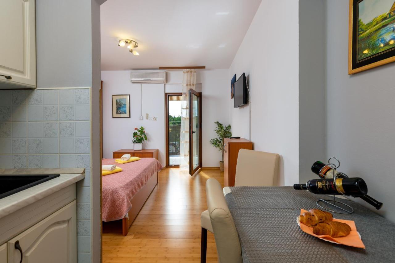 Apartments Kristina Ровинь Экстерьер фото