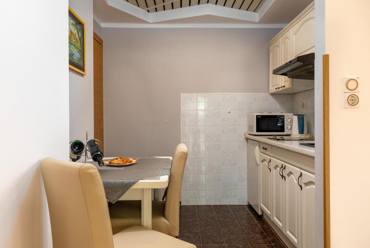 Apartments Kristina Ровинь Экстерьер фото