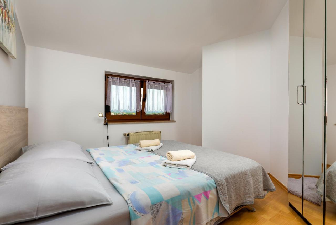 Apartments Kristina Ровинь Экстерьер фото