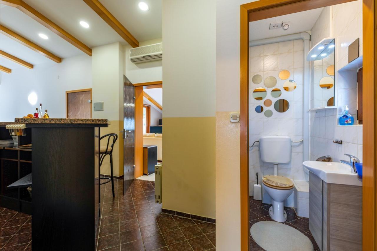 Apartments Kristina Ровинь Экстерьер фото